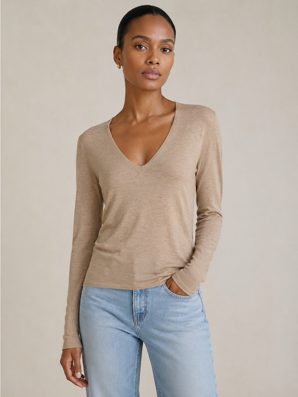 VINCE Seamless V-Neck Sweater